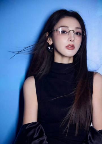 回国加速器资讯  彭小苒收2000份简历背后:海外追剧党如何破解地区限制看国内综艺