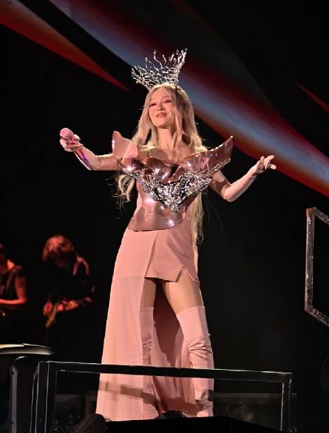 回国加速器资讯 张韶涵广州演唱会惊艳全场!《不想懂得》稳如CD,海外粉丝如何突破限制同步观看?